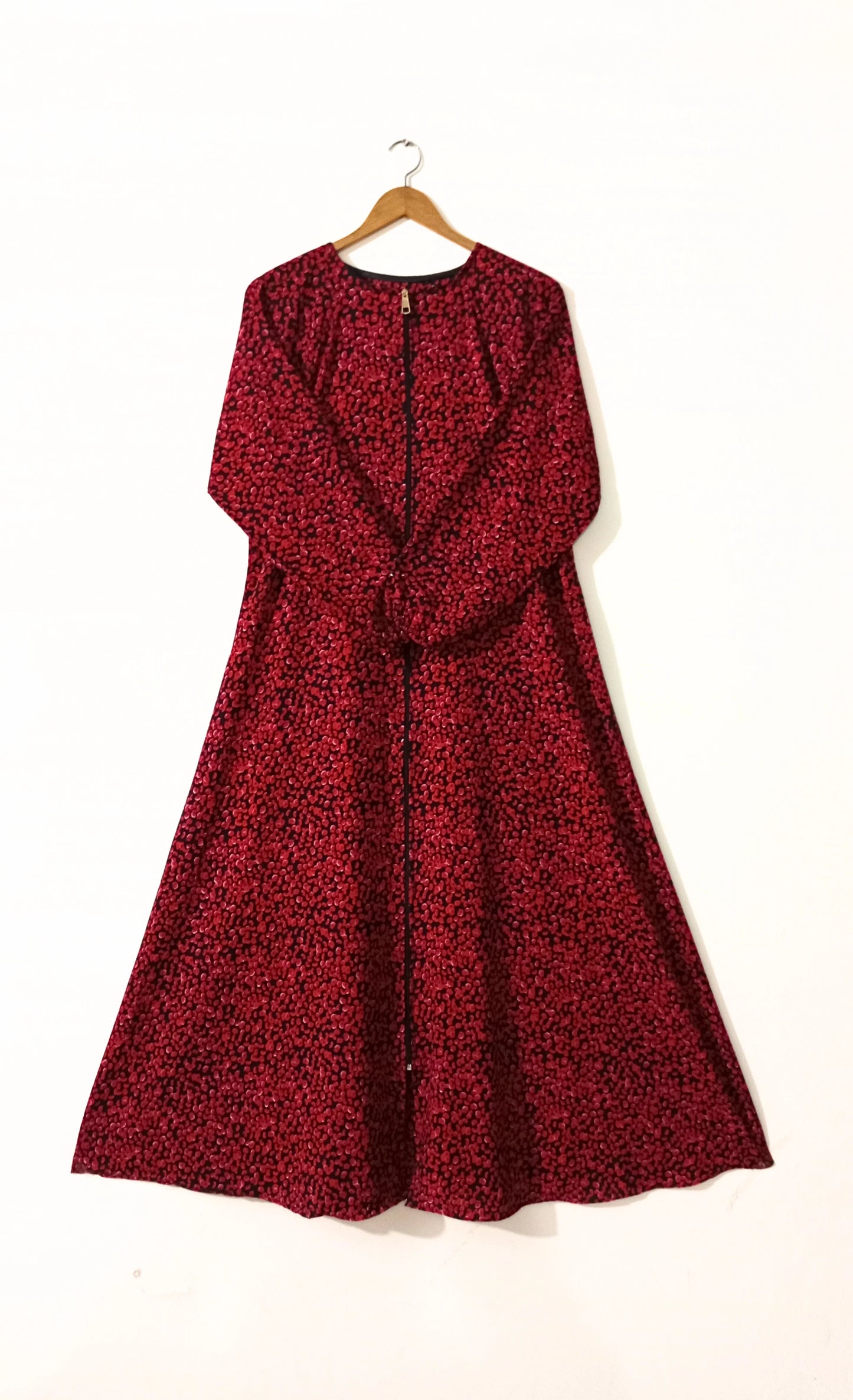 Black and Red Pattern abaya with belt