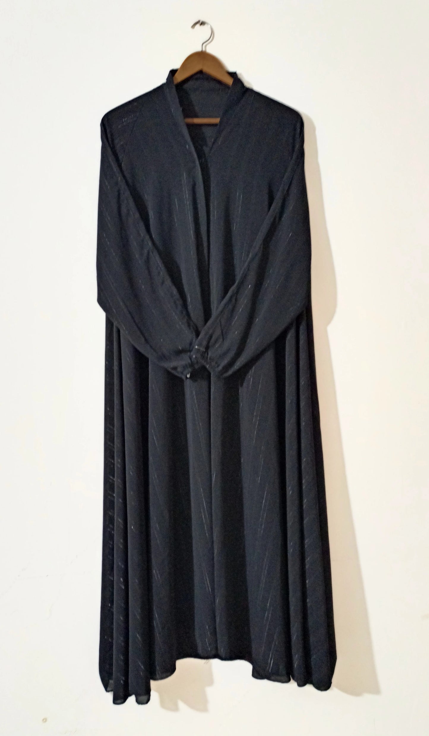 Front Open Black Zarri Abaya