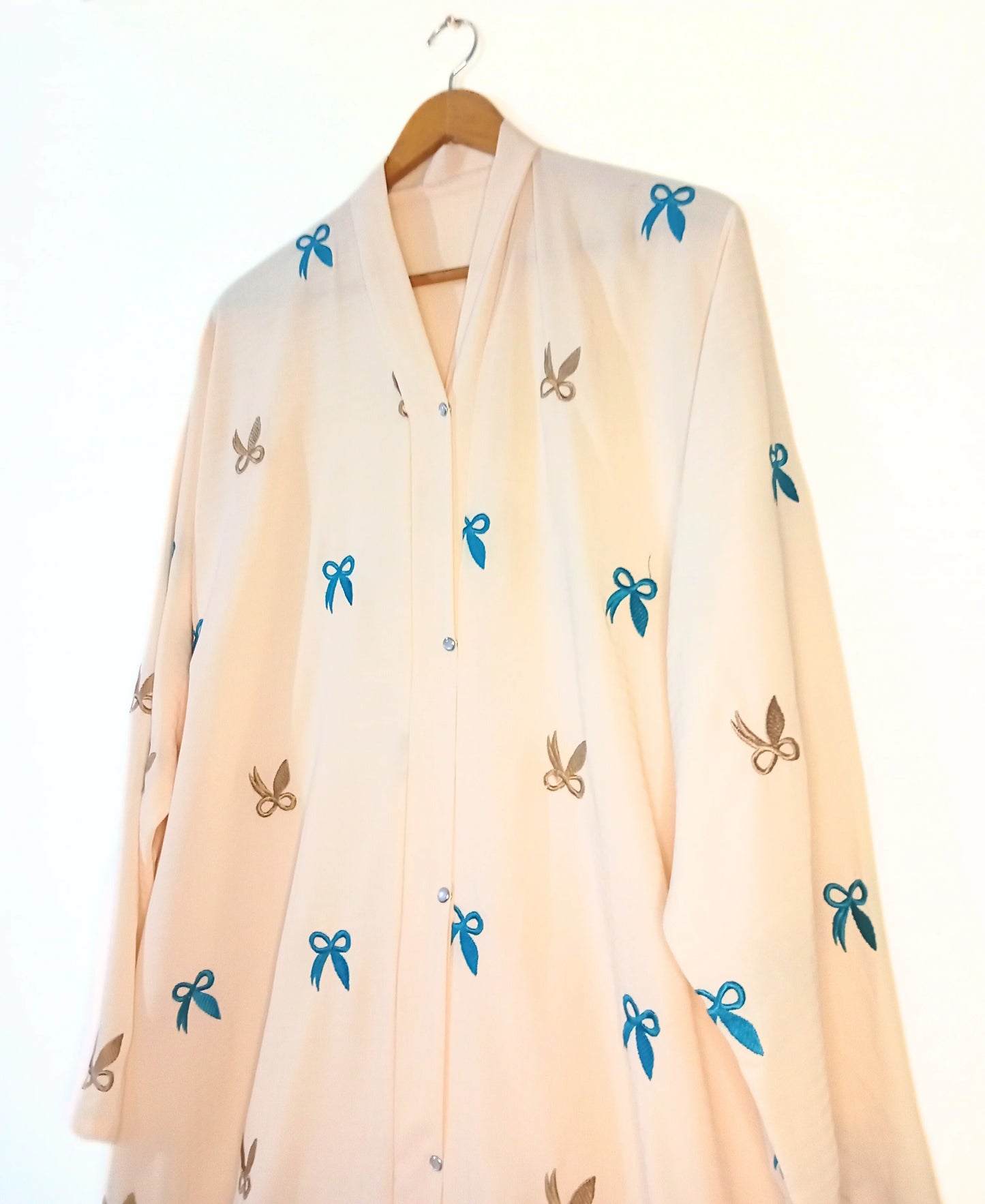 Peachy Charm Bow Embroided Front Open Abaya