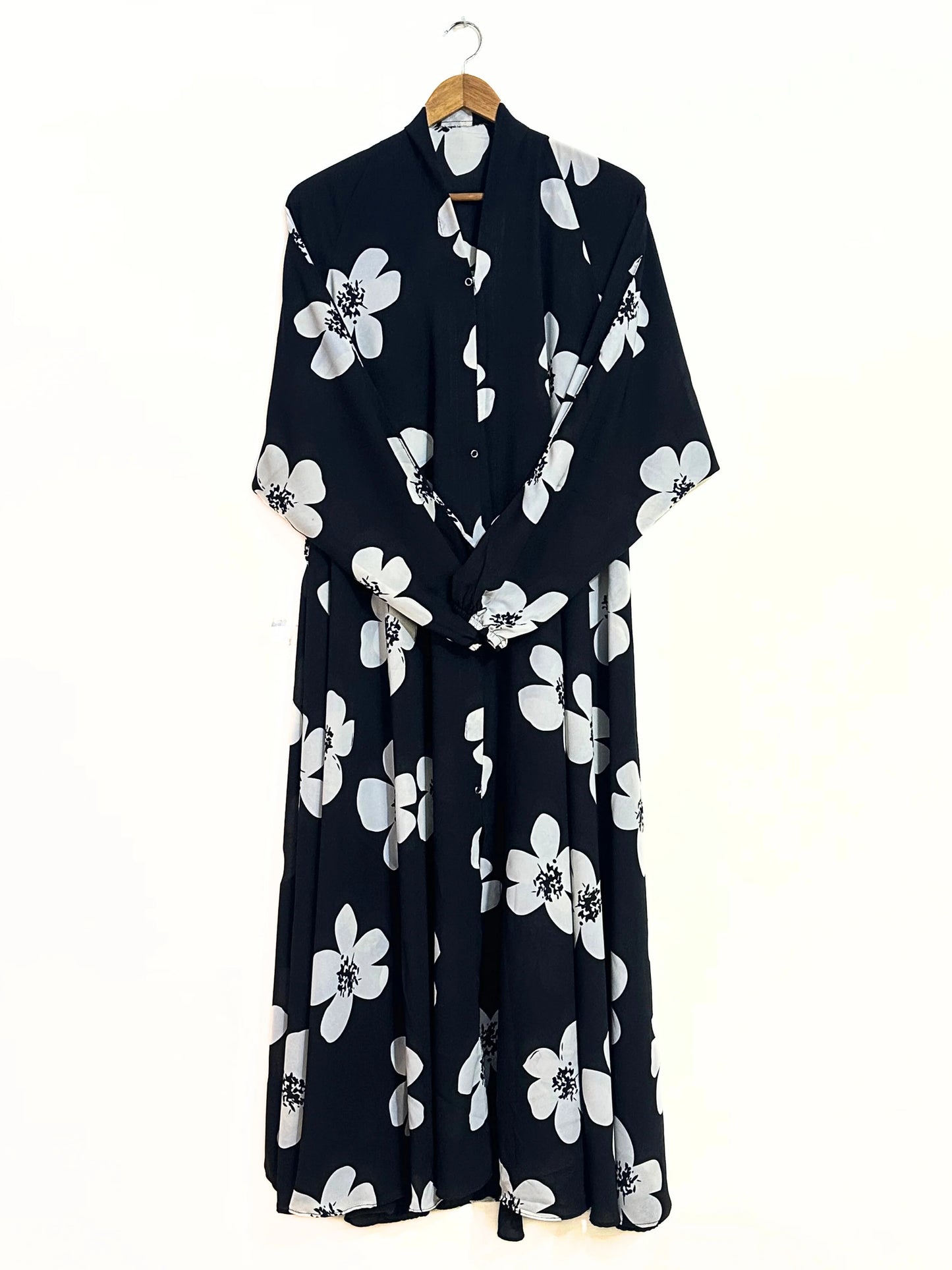 Black Petunia Front Open Long Flair Abaya