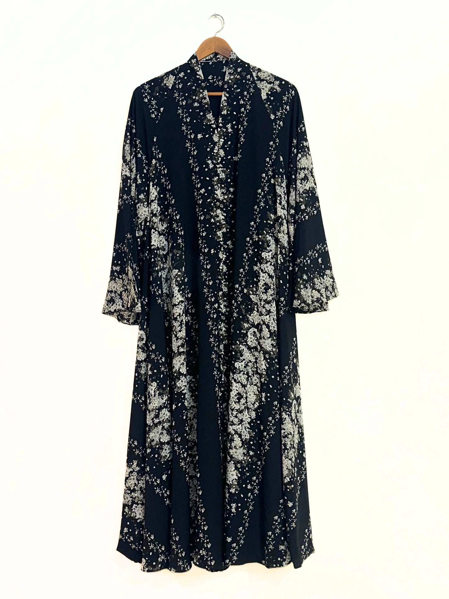 Snowfall Bloom Front Open Long Flare Abaya