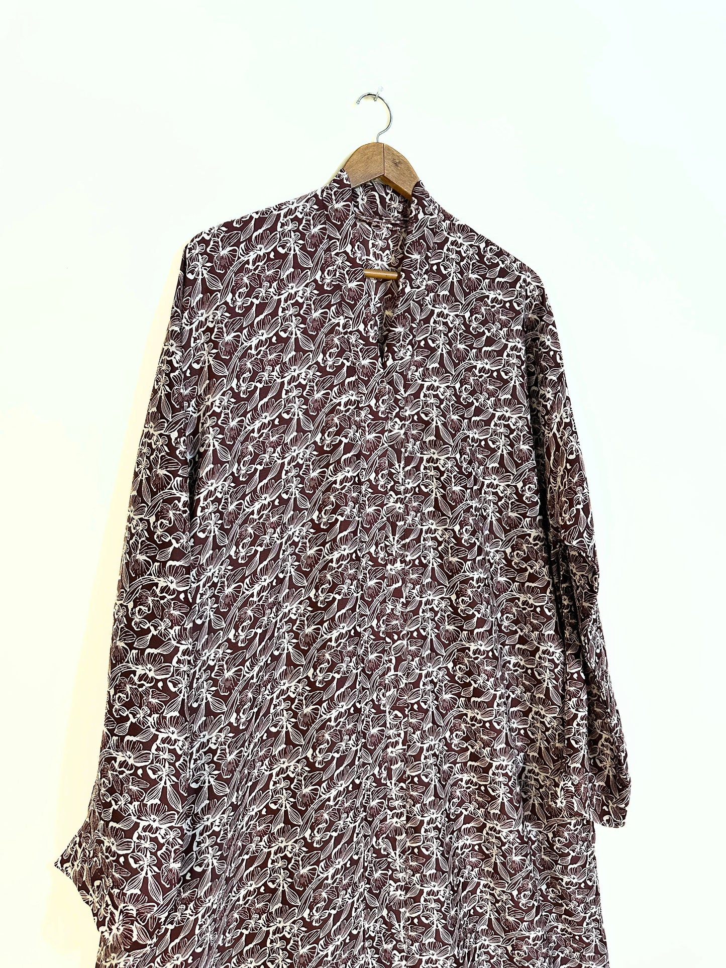 Rustic Bloom Front Open Crinkle Abaya