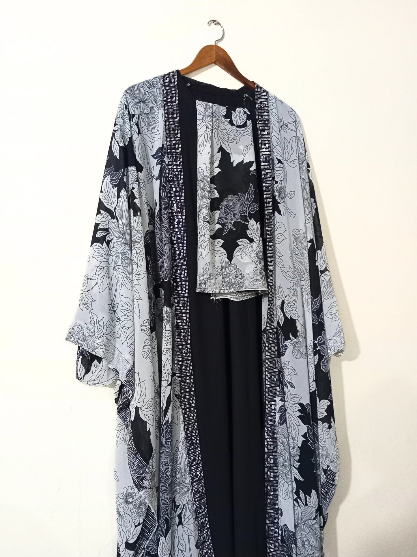 Ottoman Grace Printed Abaya With Staller - Black and White