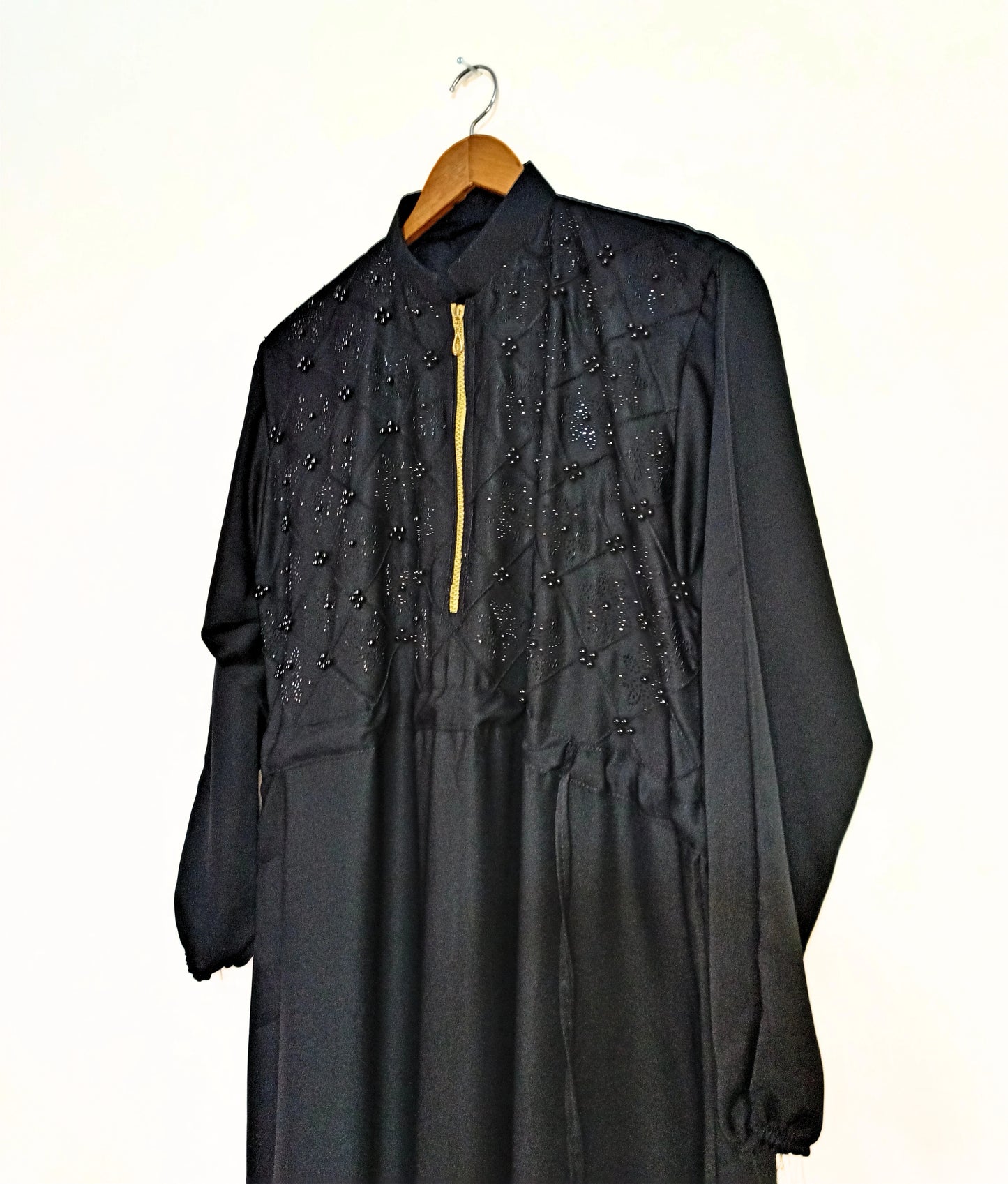 Beads And Stonework Nidha Abaya With Golden Zipper - Black