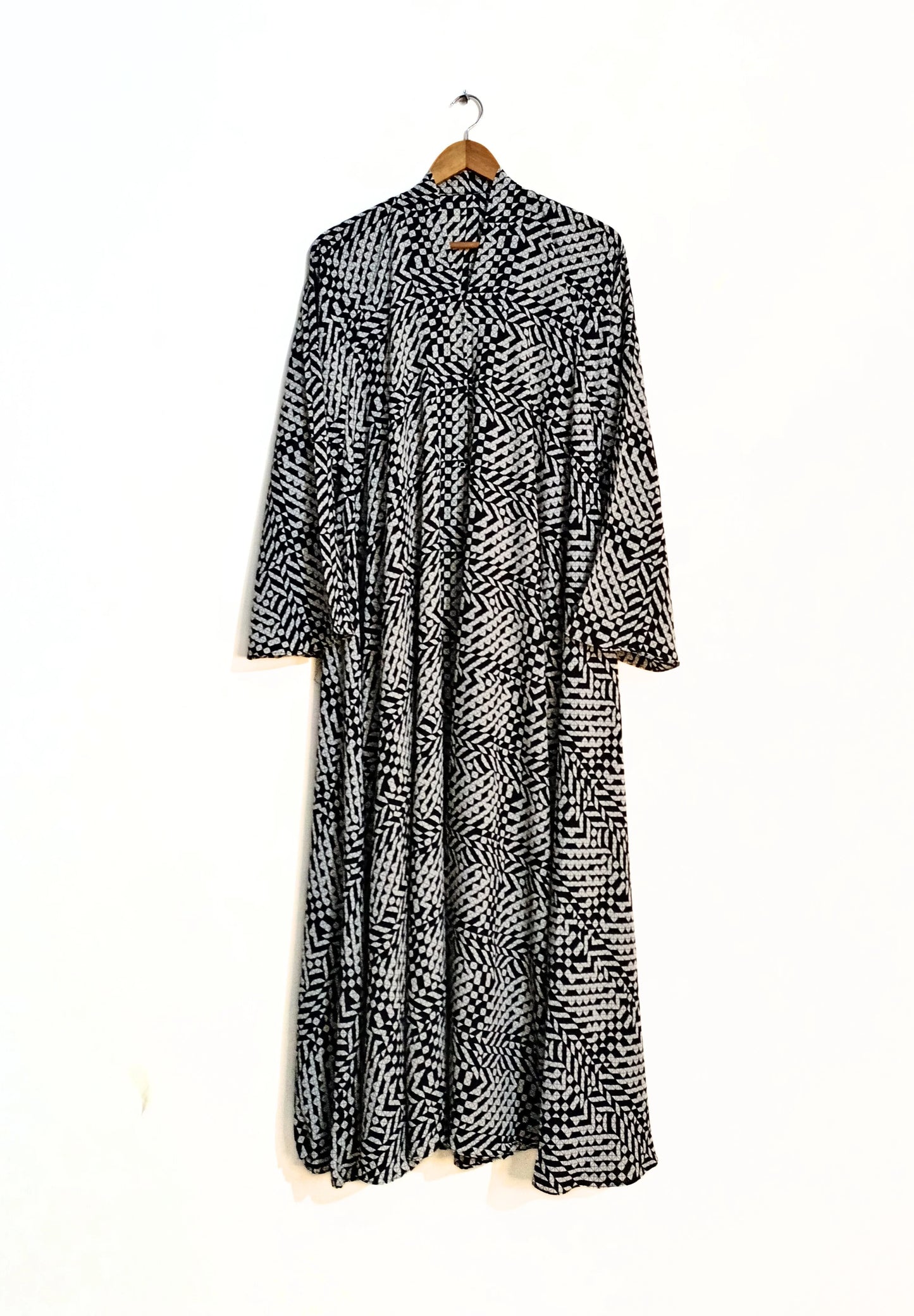 Midnight Maze Front Open Long Flair Abaya
