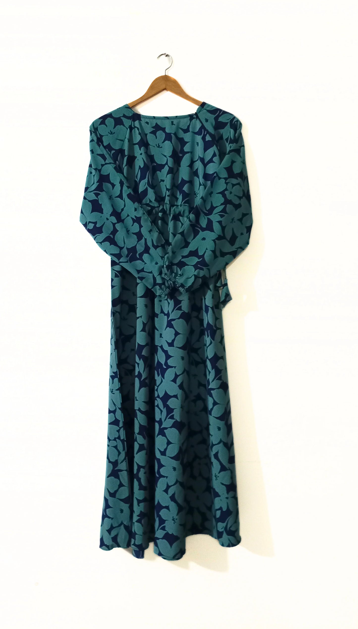 Blue pattern abaya with belt