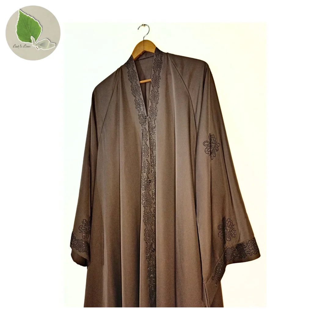 Premium Nidha Abayas