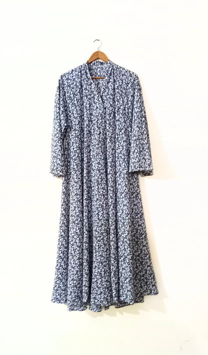 Midnight Petals Front Open Long Flair Abaya