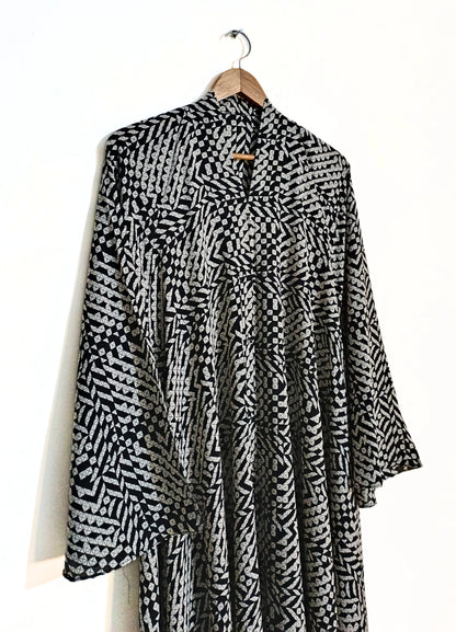 Midnight Maze Front Open Long Flair Abaya