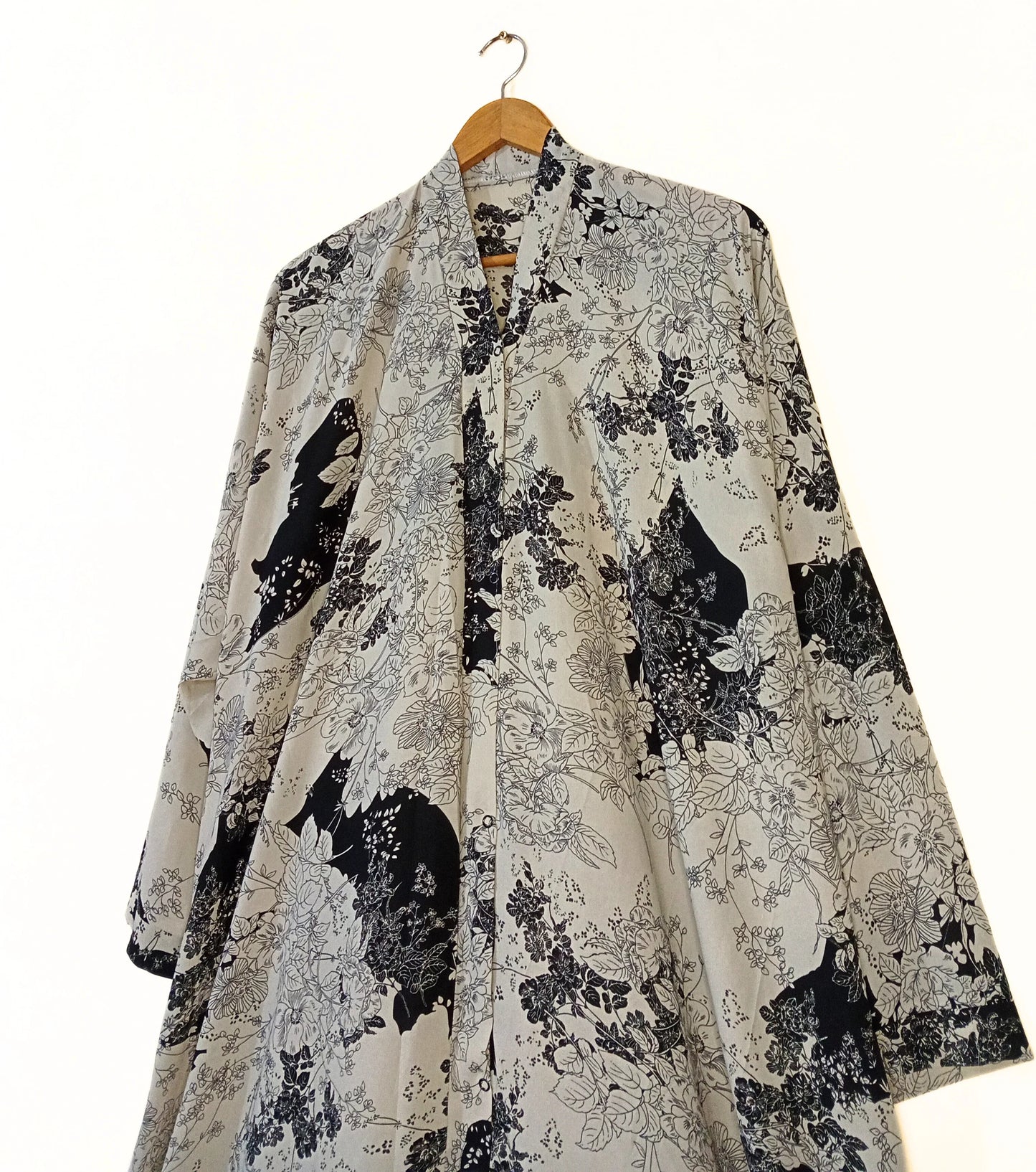 Muted Leaf Front Open Abaya