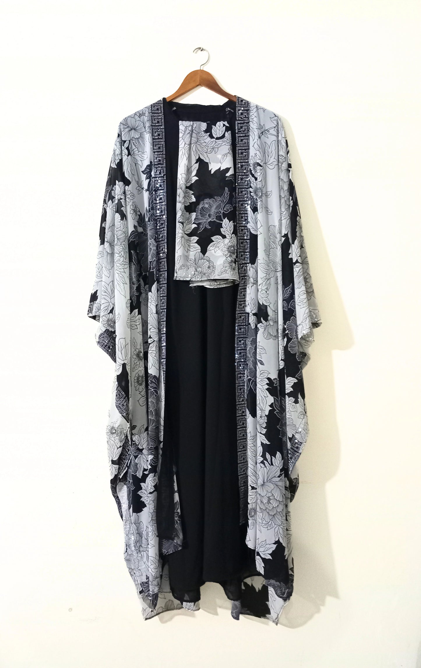 Ottoman Grace Printed Abaya With Staller - Black and White
