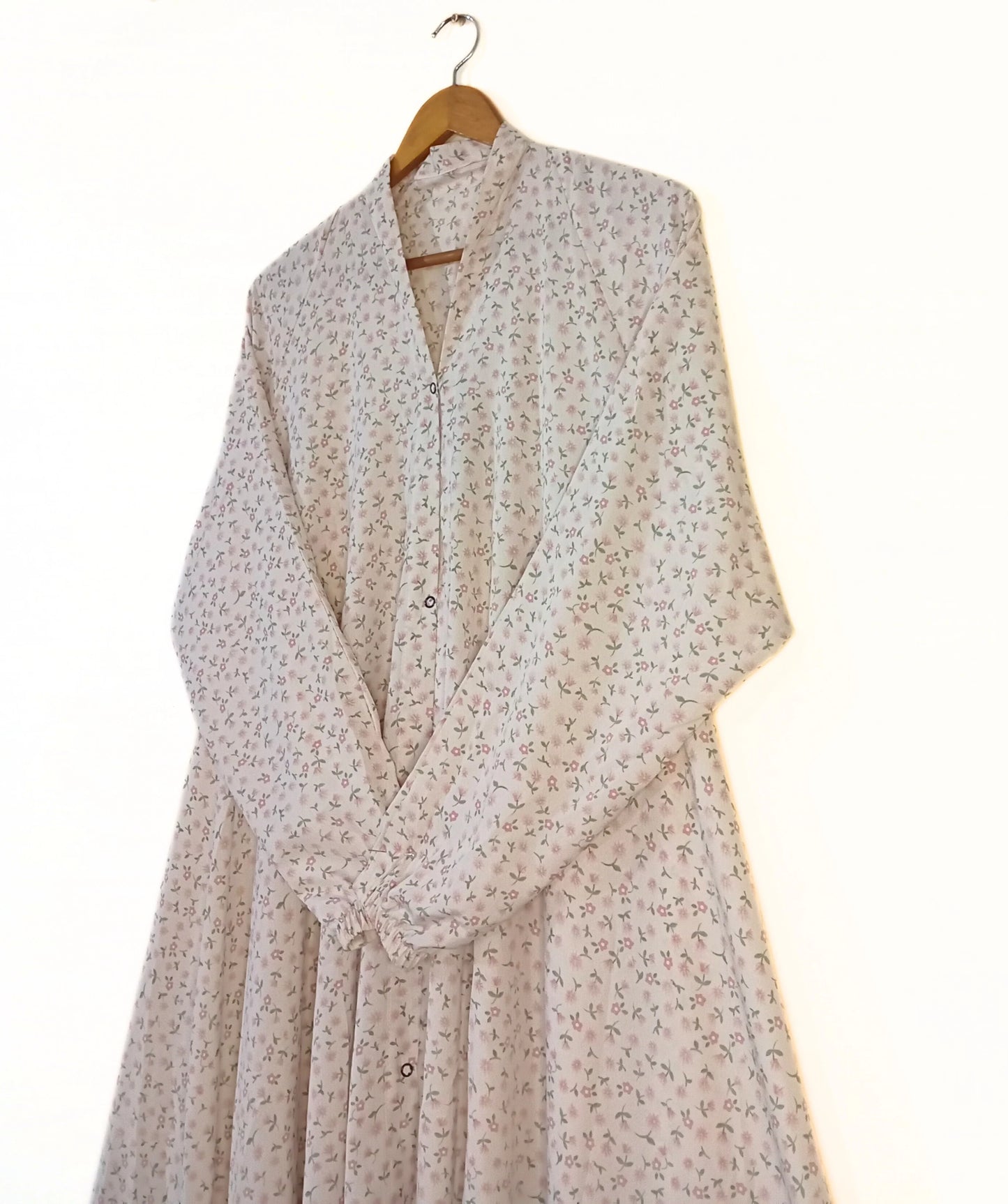 Serene Petal Front Open Long Flair Abaya