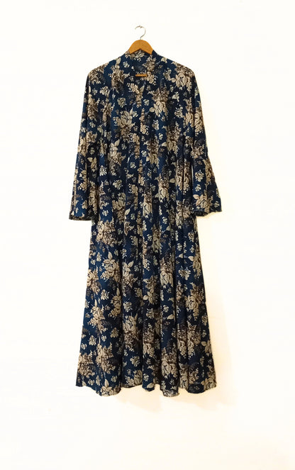 Golden Ivy Front Open Long Flared Abaya