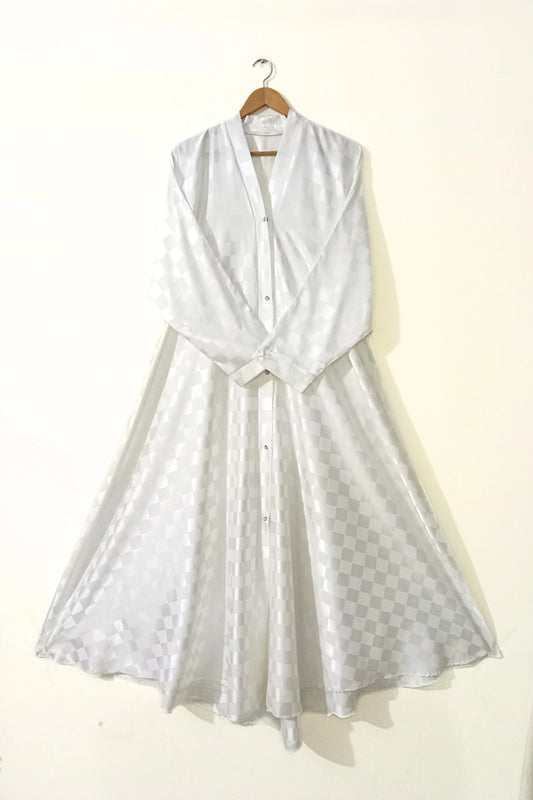 Front Open White Checkboard Style Abaya