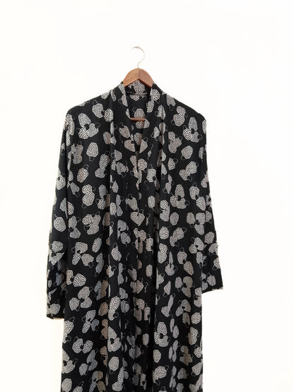 Shadow Pebbels Front Open Abaya