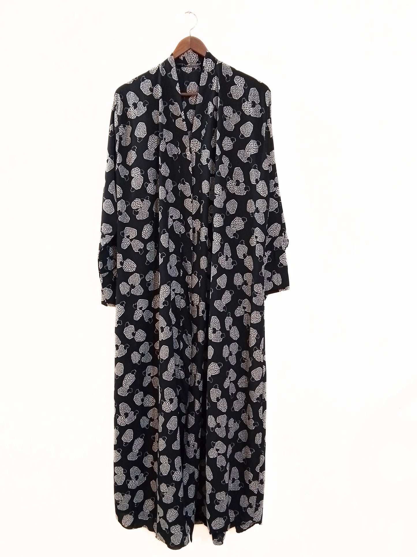 Shadow Pebbels Front Open Abaya