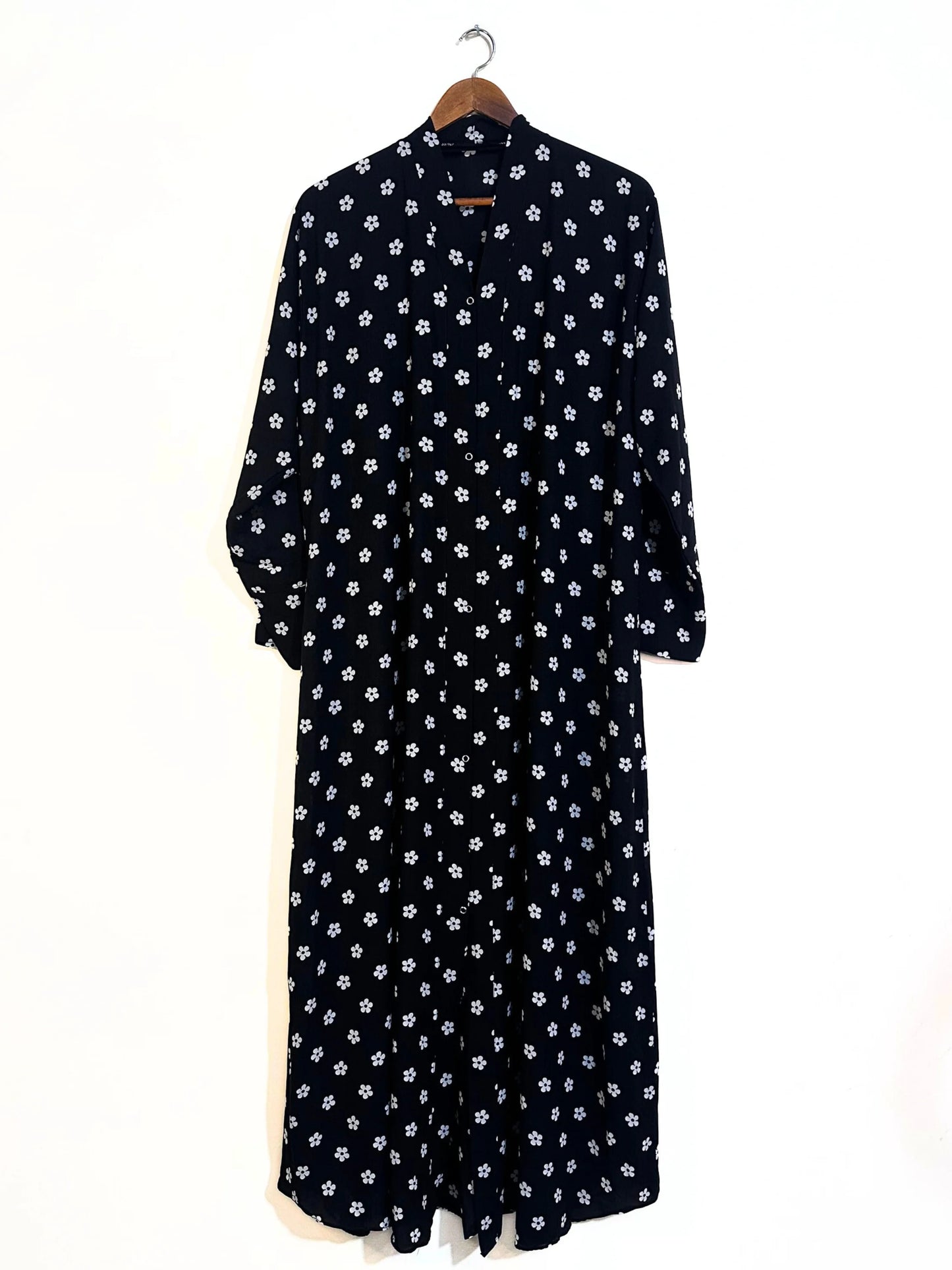 Night Daisy Front Open Abaya