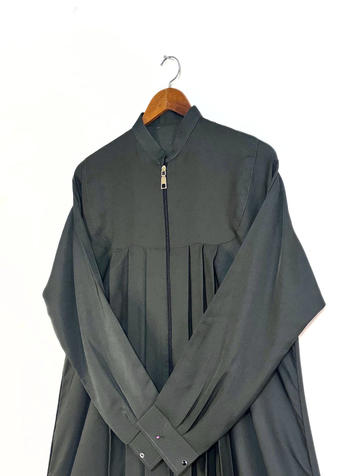 Green Nidha Abaya With Collar, Zipper And Pockets