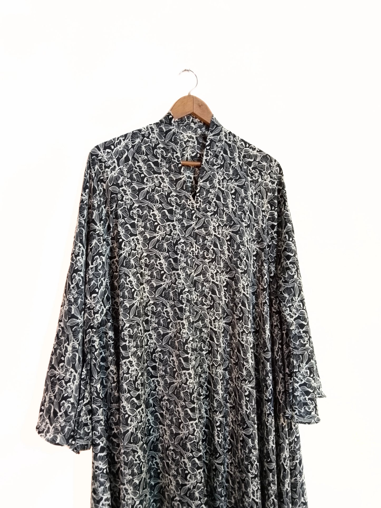 Night Vines Front Open Long Flair Abaya