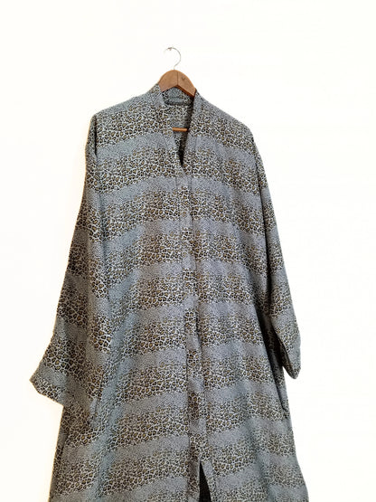Dune Elegance Front Open Crinkle Abaya
