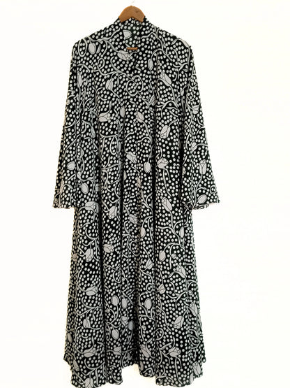 Night Vine Front Open Long Flair Abaya