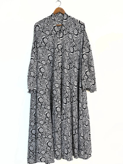 Noir Blossom Front Open Long Flair Abaya