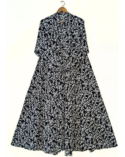 Black Fern Front Open Long Flair Abaya