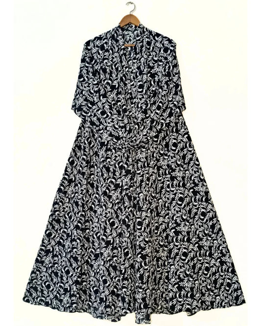 Black Fern Front Open Long Flair Abaya