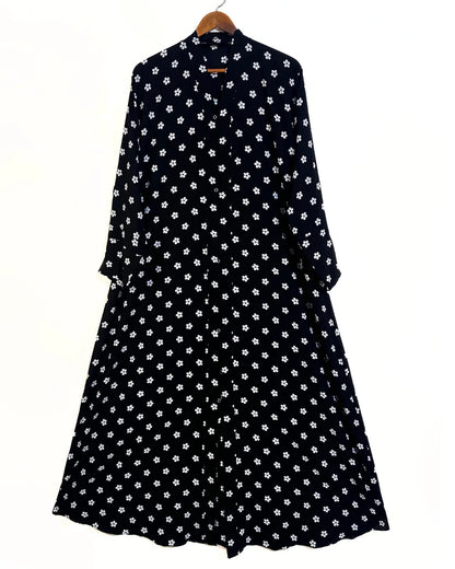 Night Daisy Front Open Abaya