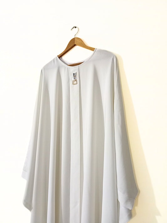 Noor Alaya – Pearl White Front Closed Kaftan Abaya